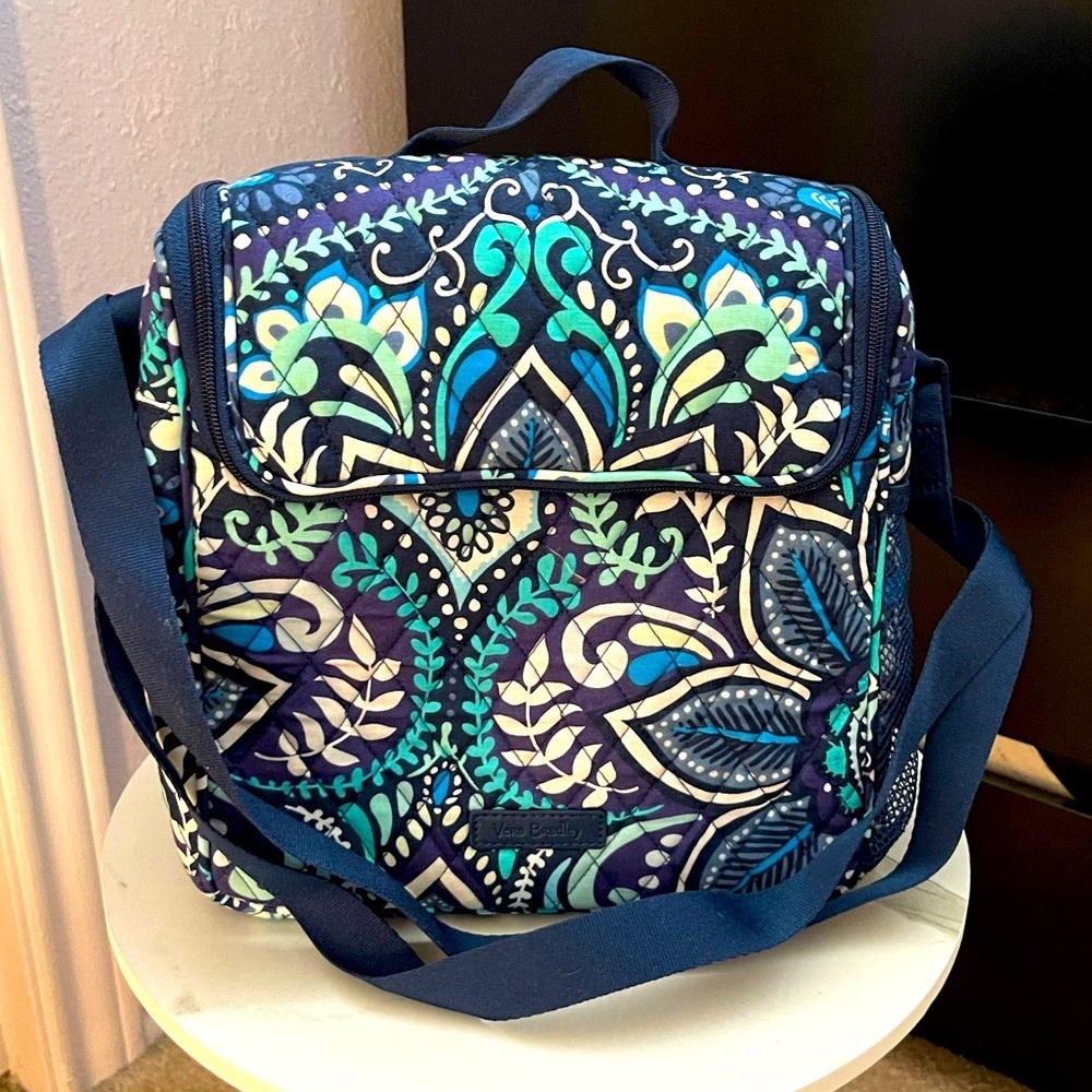 Outlet Lunch Crossbody Bag